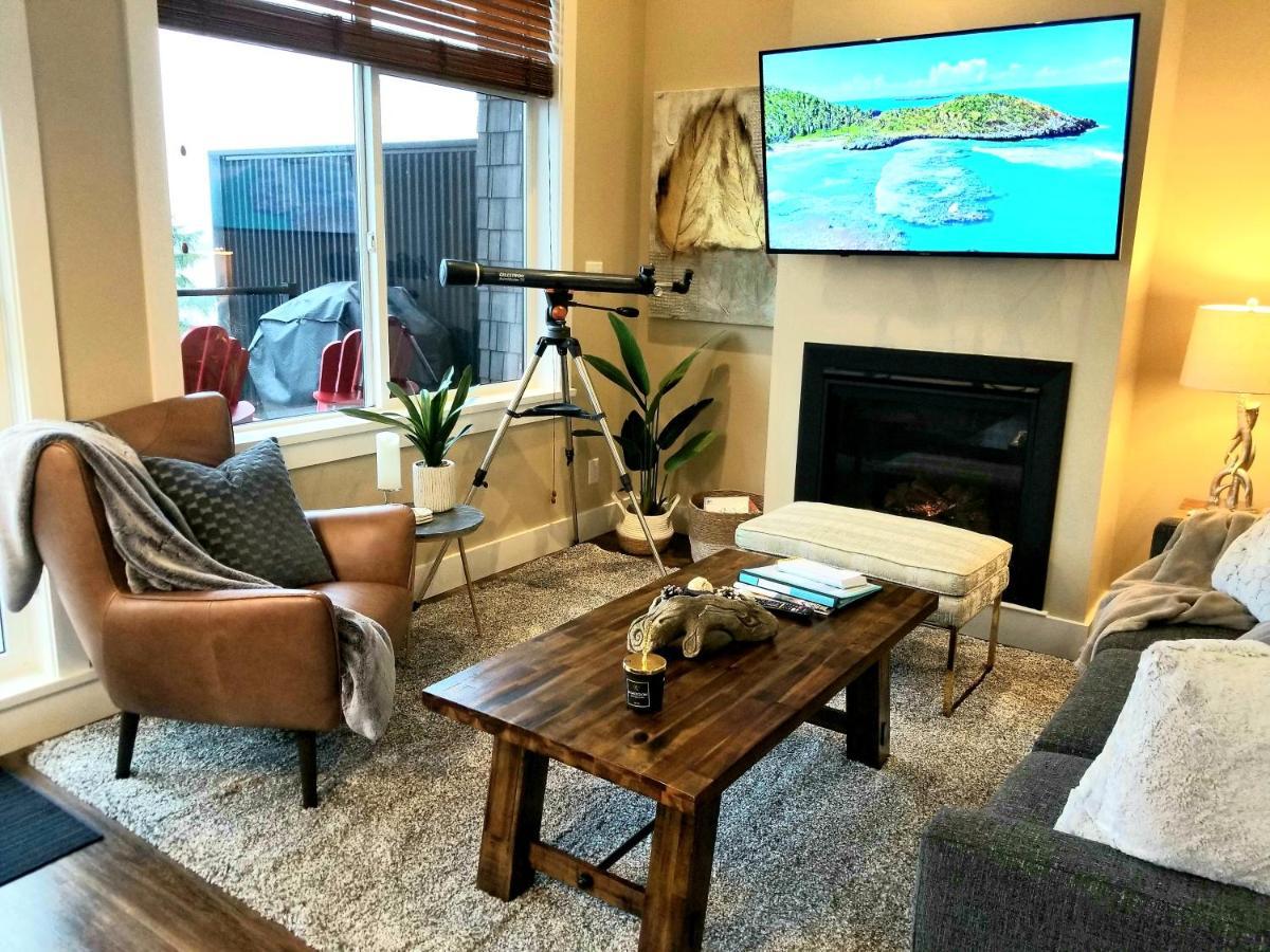 Port Renfrew Vacation Rentals Exteriör bild